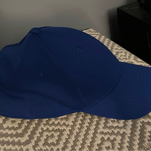Under Armour cap - Picture 5 of 5
